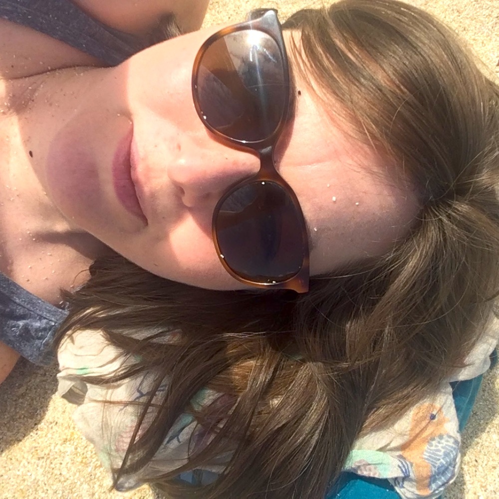 Meet your Posher, Julie